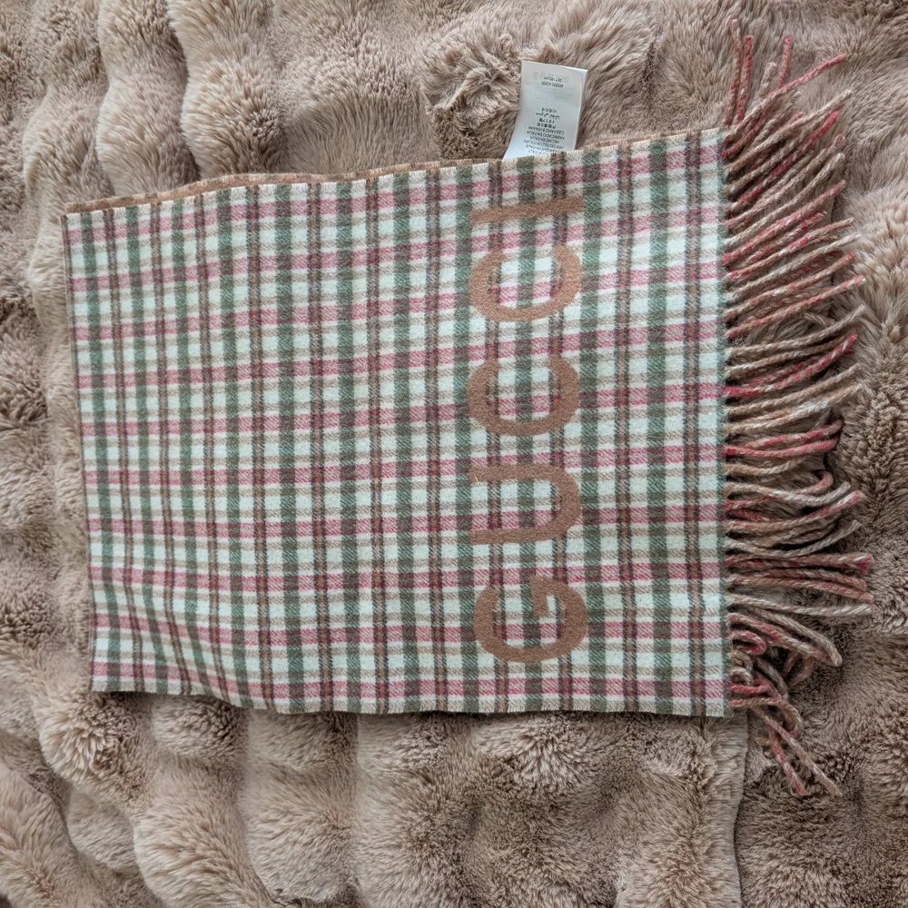 Gucci Tan Wool Scarf with Fringe